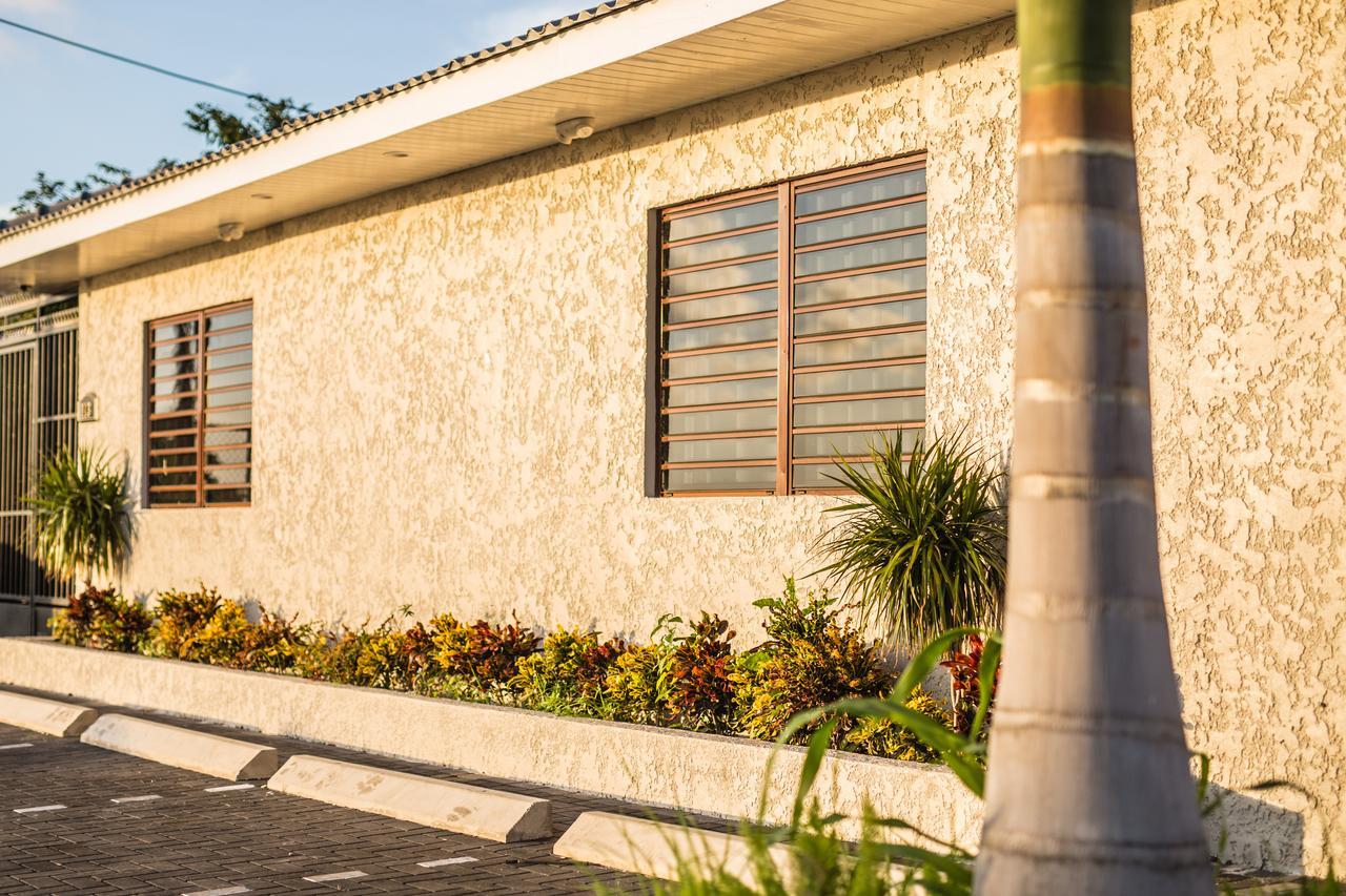 The Pier Beach Inn & Suites Willemstad Zewnętrze zdjęcie