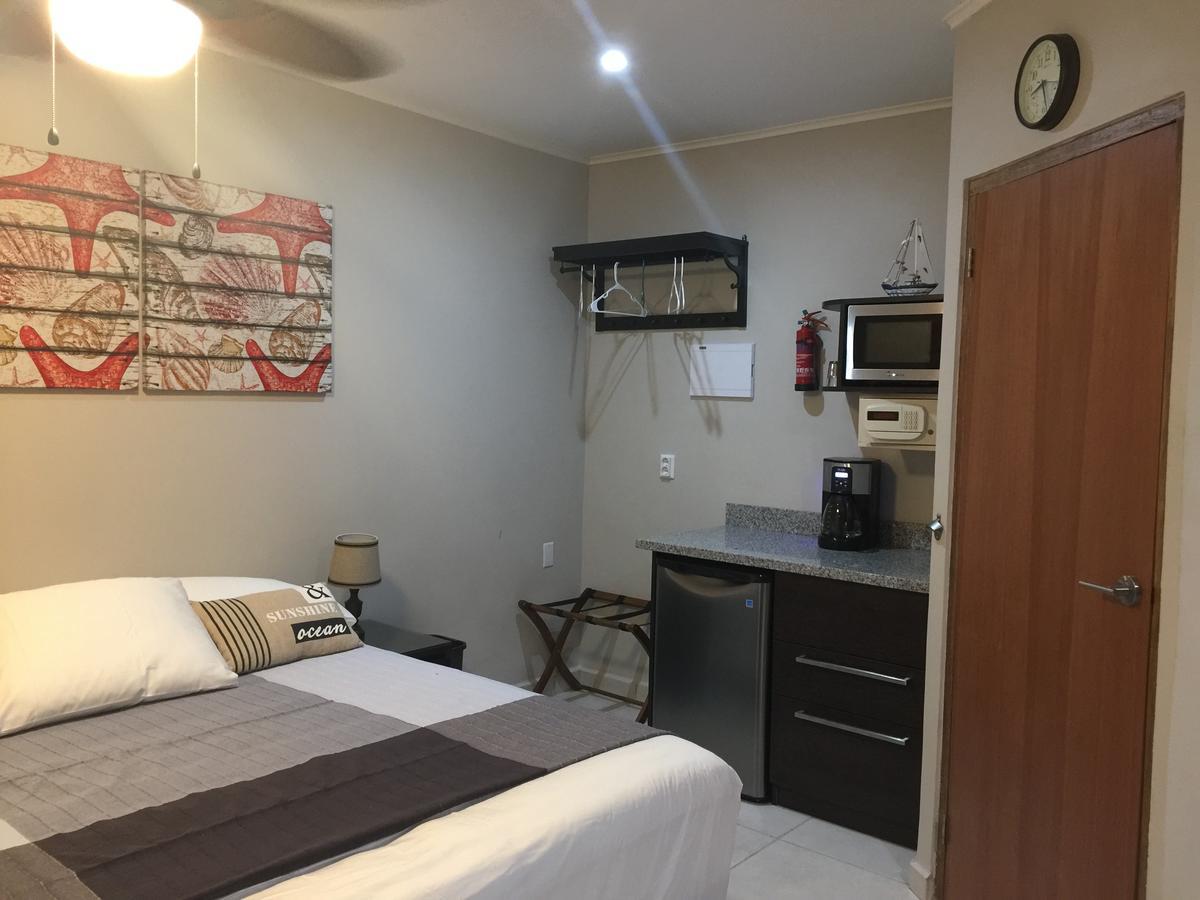 The Pier Beach Inn & Suites Willemstad Zewnętrze zdjęcie