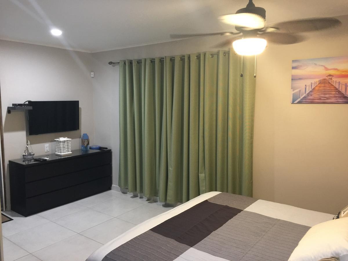 The Pier Beach Inn & Suites Willemstad Zewnętrze zdjęcie