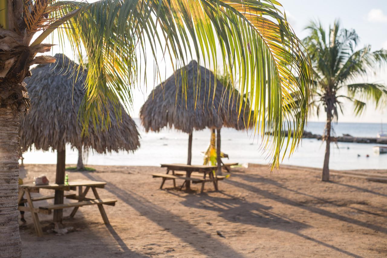 The Pier Beach Inn & Suites Willemstad Zewnętrze zdjęcie